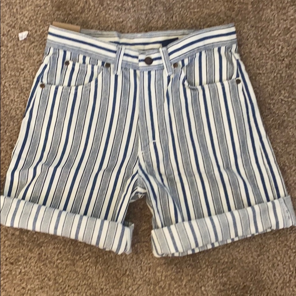 NEW Vintage High Sierra High Waisted Shorts